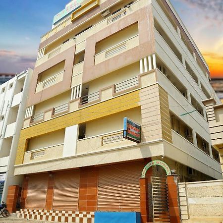 Lakeview Residency, Sricity Tada Kültér fotó