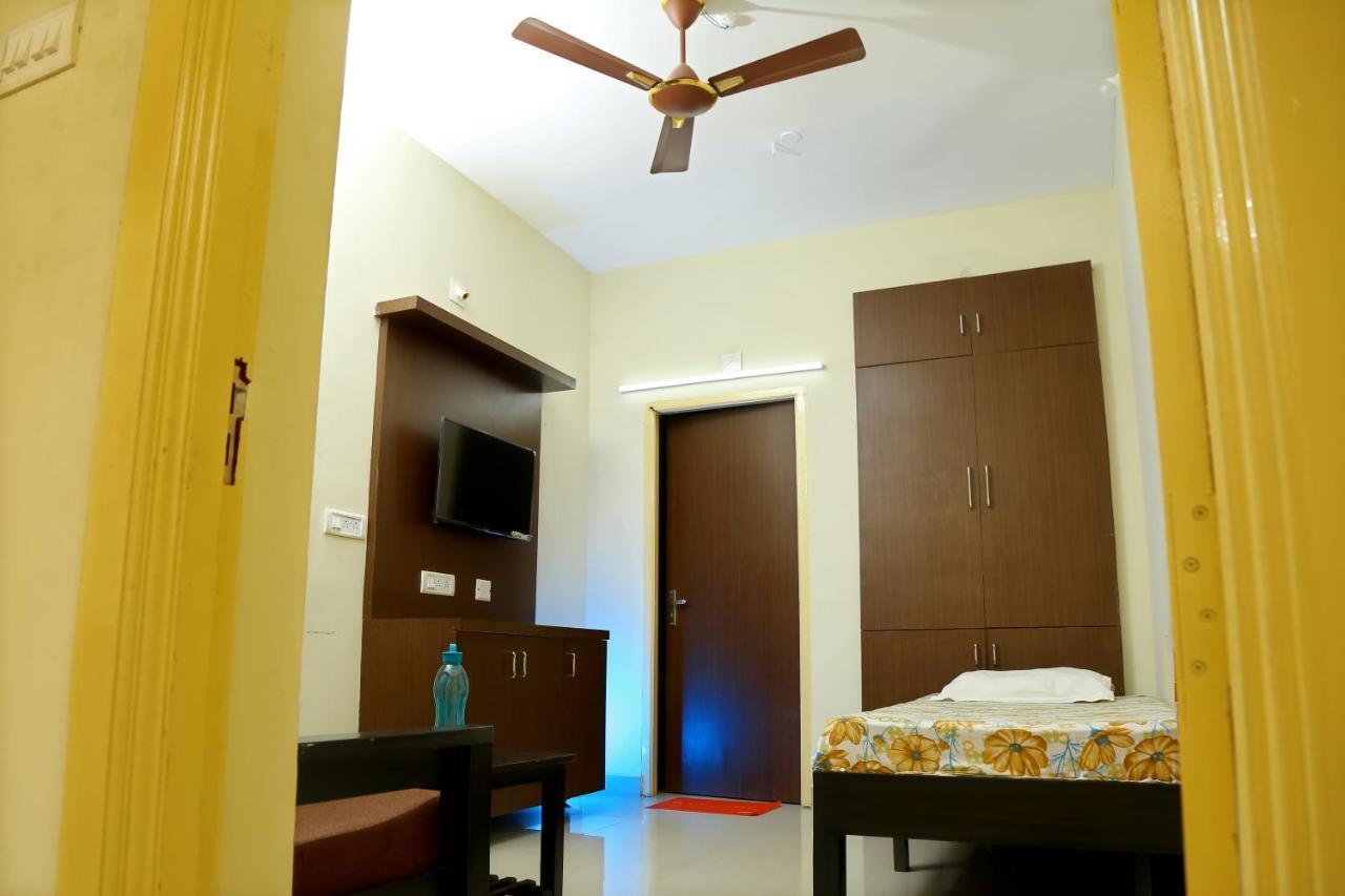 Lakeview Residency, Sricity Tada Kültér fotó